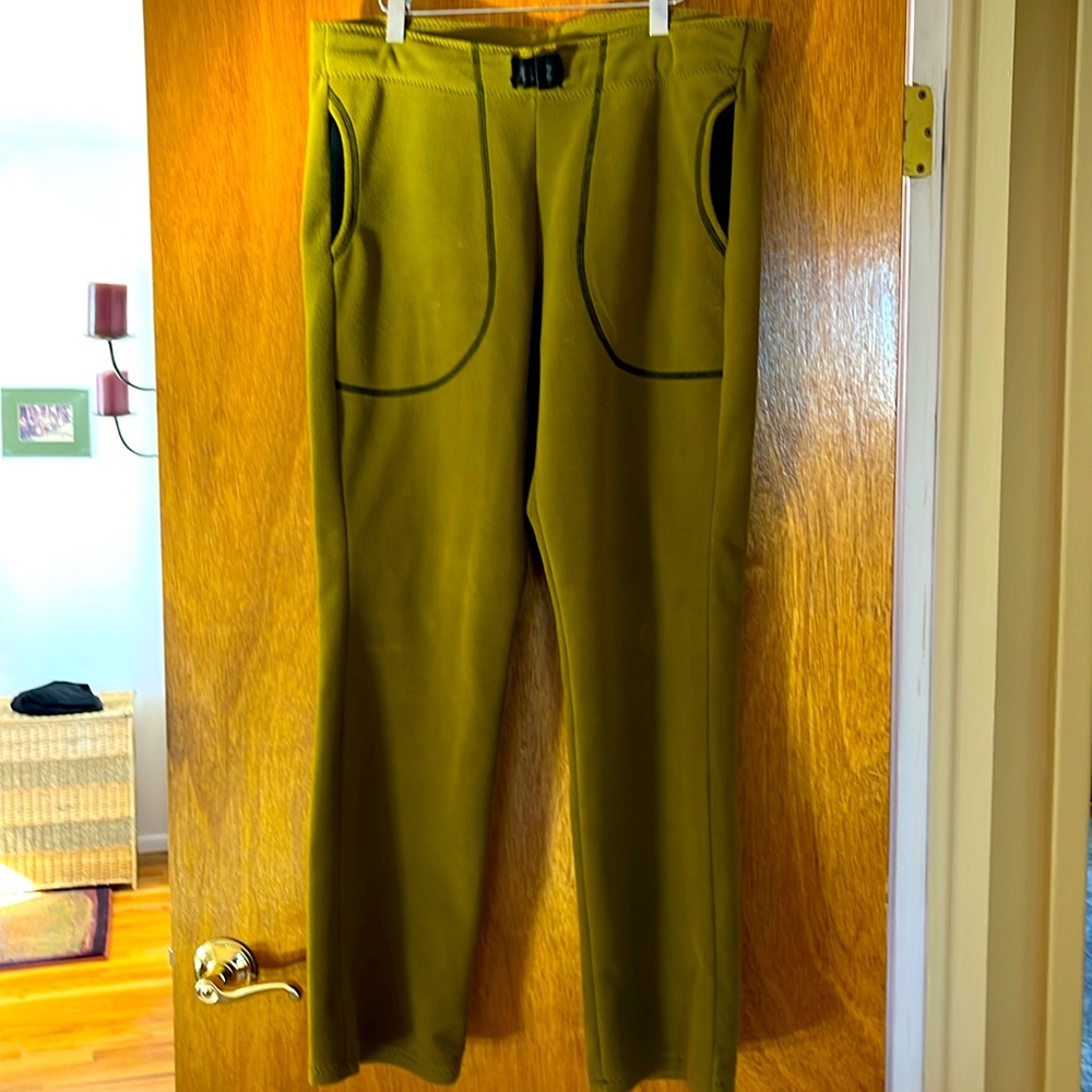 NWOT. Men’s Melanzana sweatpants. Never worn. Nice green color.